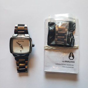 Nixon The Small Player